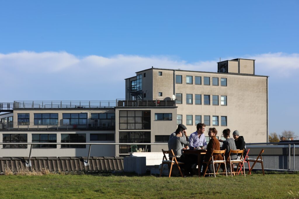 sustentio Dachterrasse Frühstück